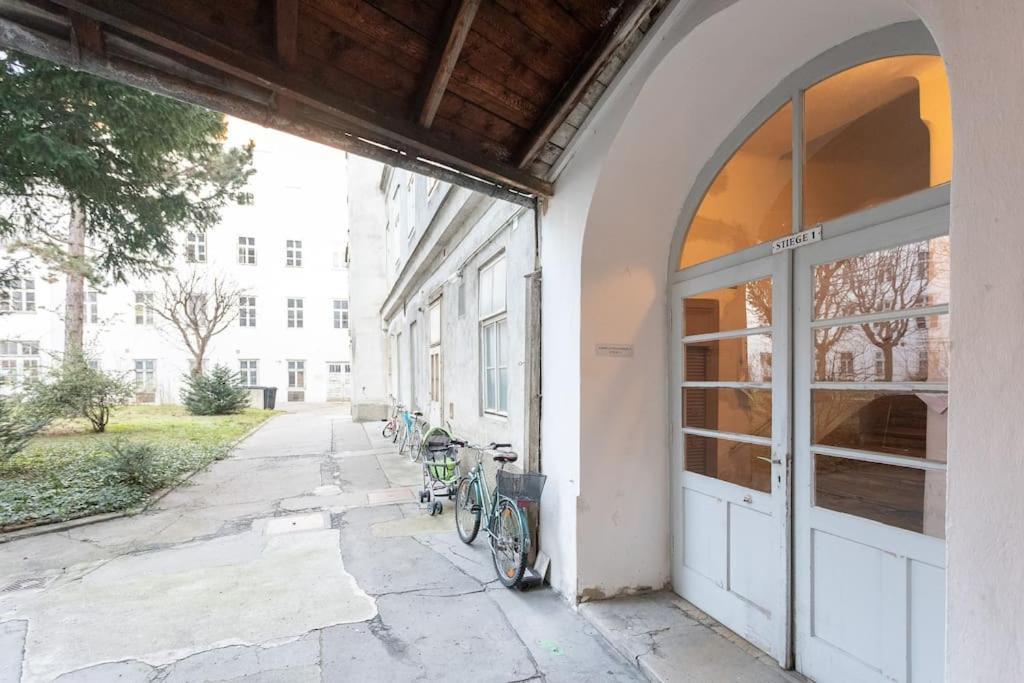 Charming & Authentic Vienna Flat - Central Located Διαμέρισμα Εξωτερικό φωτογραφία